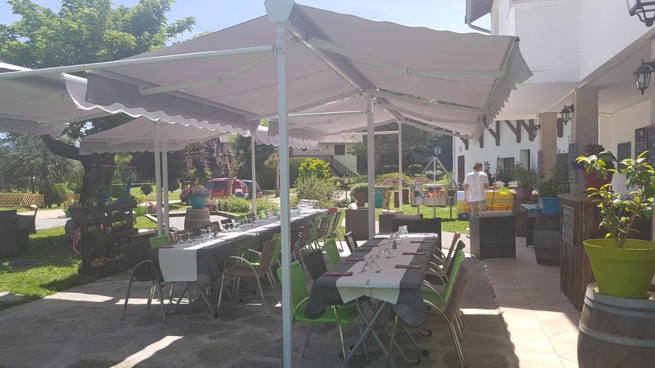 Hotel Restaurant Le Traineau Clelles Exteriör bild